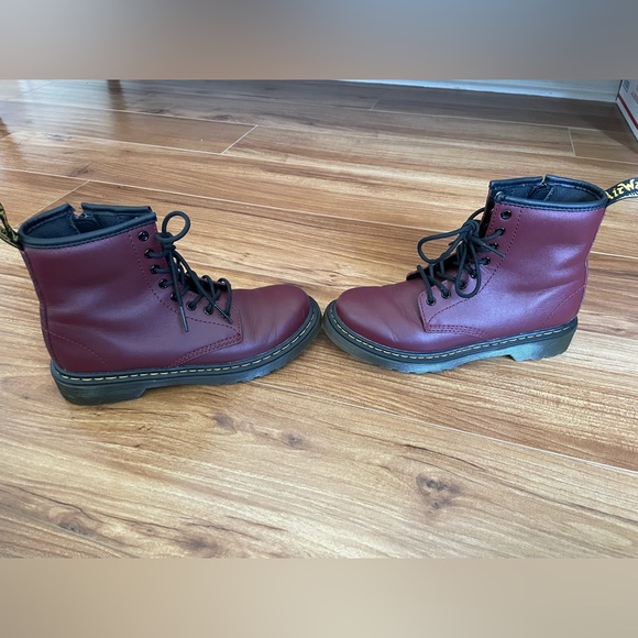Dr. Martens 1460 J SMOOTH LEATHER LACE UP BOOTS cherry red - Picture 5 of 12